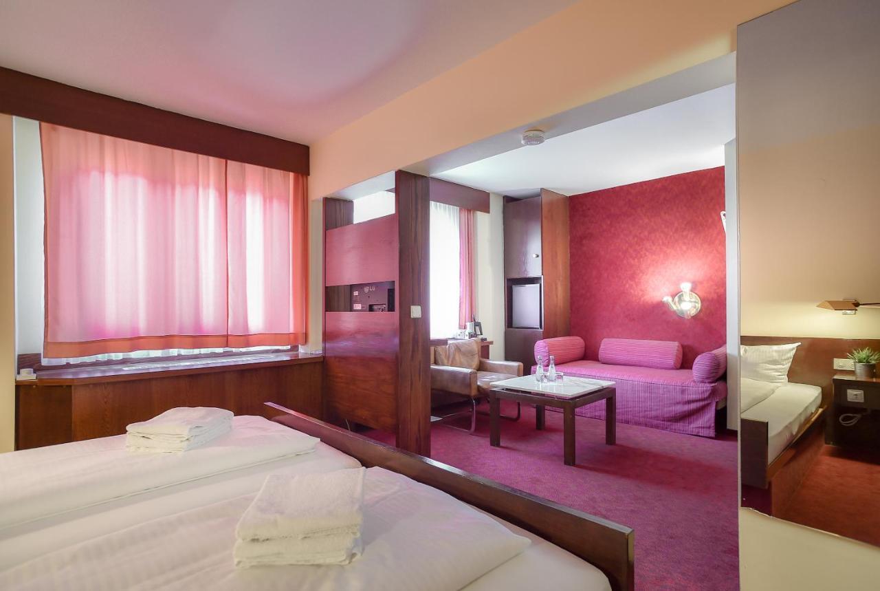 Kontaktlos Hotel Am Kappelberg Kontaktlos Φέλμπαχ Εξωτερικό φωτογραφία