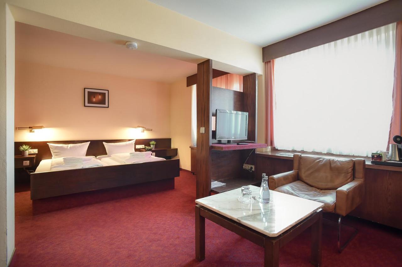 Kontaktlos Hotel Am Kappelberg Kontaktlos Φέλμπαχ Εξωτερικό φωτογραφία